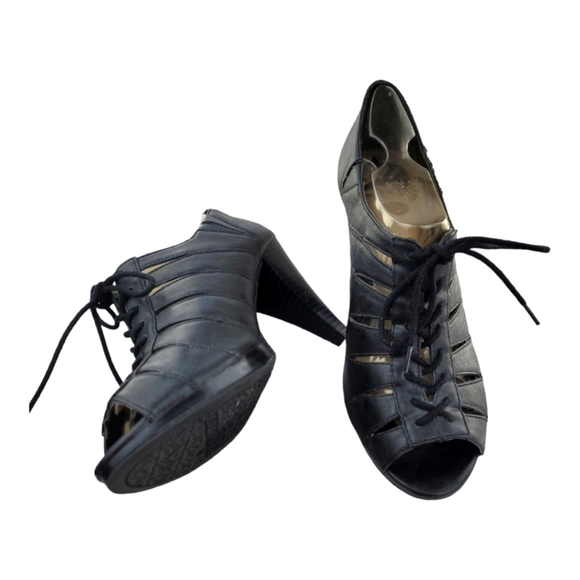 FERGALICIOUS Women's "ROXIE" Block Heel Lace Up Shoe - Picture 6 of 14